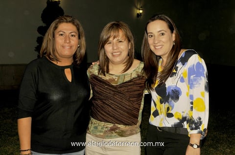 Elena, Tita y Marissa.