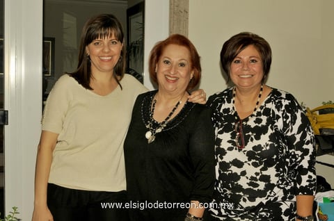 Laura, Rosy y Male.