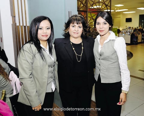 Daysi, Paty y Neida.