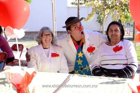 Blanca, Doctor Hipo y Ana María.