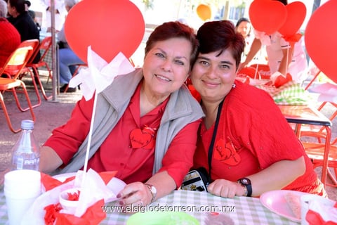 Laura y Diana.