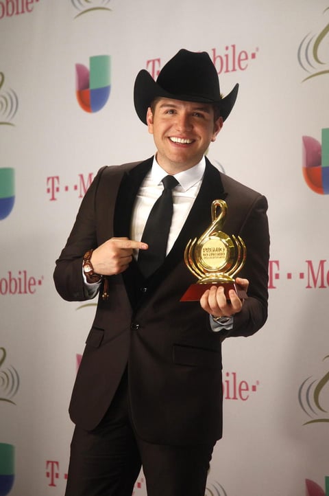 El cantante mexicano El Dasa también fue uno de los premiados.