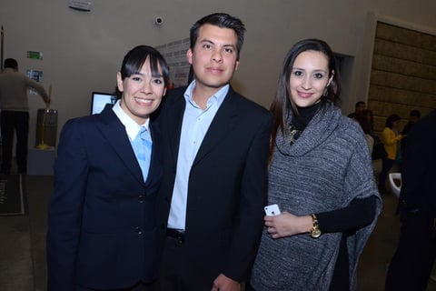 Valeria, Edgar y Misha.