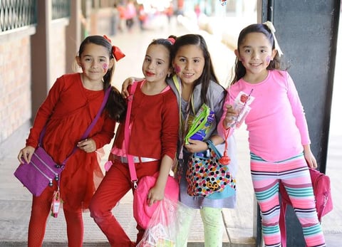 Camila, Regina, Daniela y Marissa.