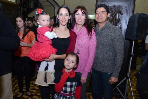 Bárbara, Brenda, Roci­o, Valeria y Gerardo.