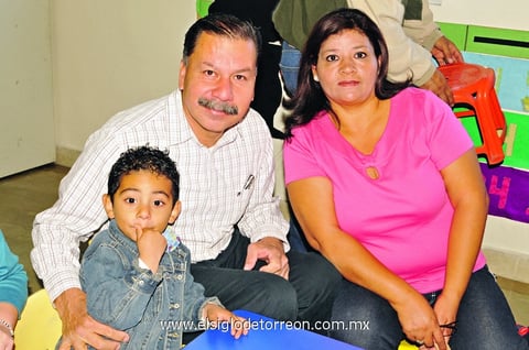 Carlos Emiliano Mendoza, Juan Carlos López y Ana María Sarmiento.