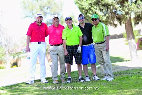 Mau, Mauricio, Jorge, Alejandro y Víctor.