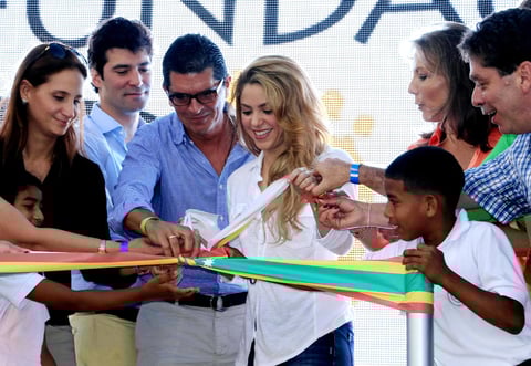 Shakira inauguró el colegio “Pies descalzos”, sexto de la fundación de igual nombre que preside la cantante en Colombia.
