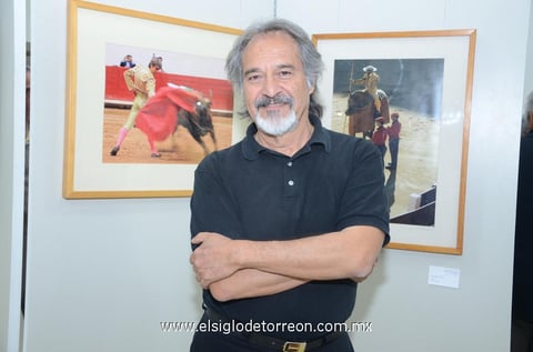 Salvador Botello, el expositor.