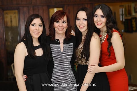 Alicia, Mónica, Moni y Marina.