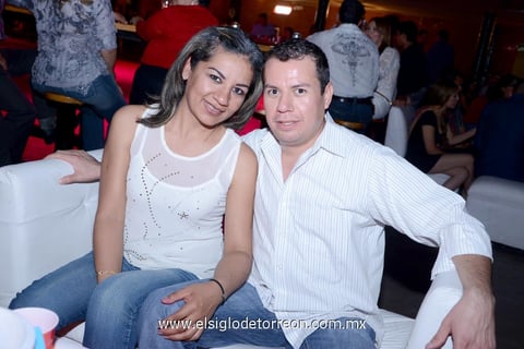 EN PAREJA.  Mimí y Rodrigo.