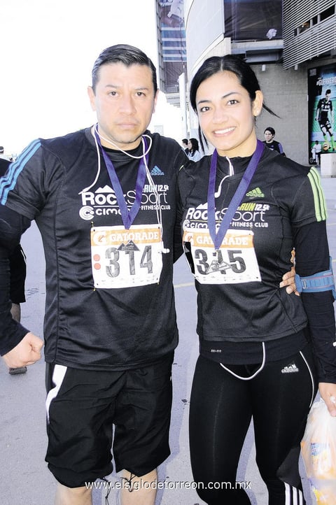 DEPORTISTAS.  José Luis y Mayra.