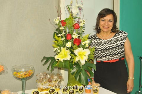 FESTEJA SU CUMPLE.  Aurora Tello Huitrón.