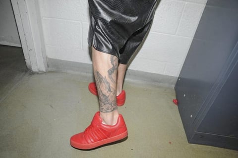 Bieber cuenta con 20 tatuajes en distintas partes de su cuerpo.