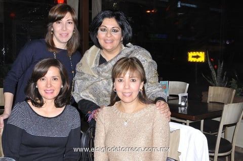 Claudia, Alejandra, Ana y Lili.