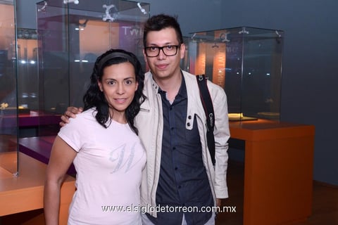 Sandra y Pineda Damián.
