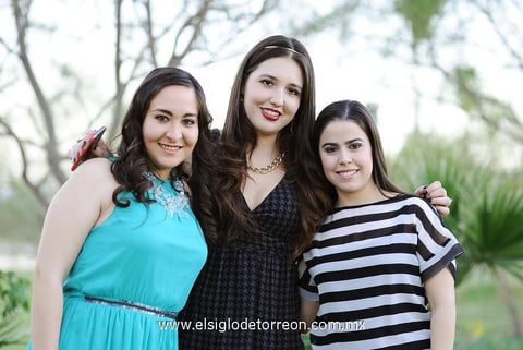 Angie, Marifer y Adriana.