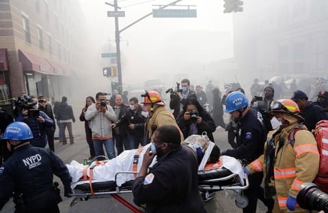 El alcalde de Nueva York confirmó que hay 18 lesionados y 2 personas perdieron la vida.