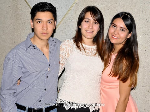 Sebastián, Marina y Alisa.
