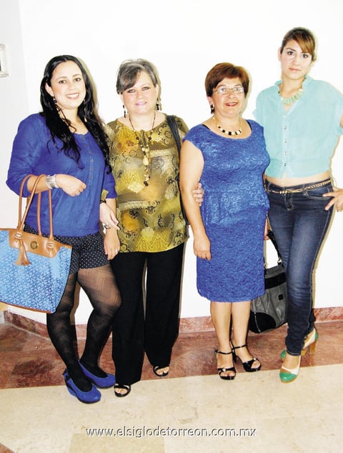 EN FESTEJO DEL DíA DE LA MUJER.  Adriana Mora, Graciela Muñoz, Adriana de Mora y Jéssica Pérez.