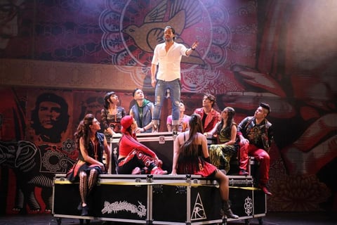 Este jueves se realizó la función de gala por el estreno de la pieza teatral "Godspell" en el nuevo Teatro Milán, en la que se contó con invitados de lujo conformados por el elenco original.