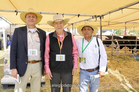 Frank Zeller, Ramón Iriarte y Esteva Reyna.
