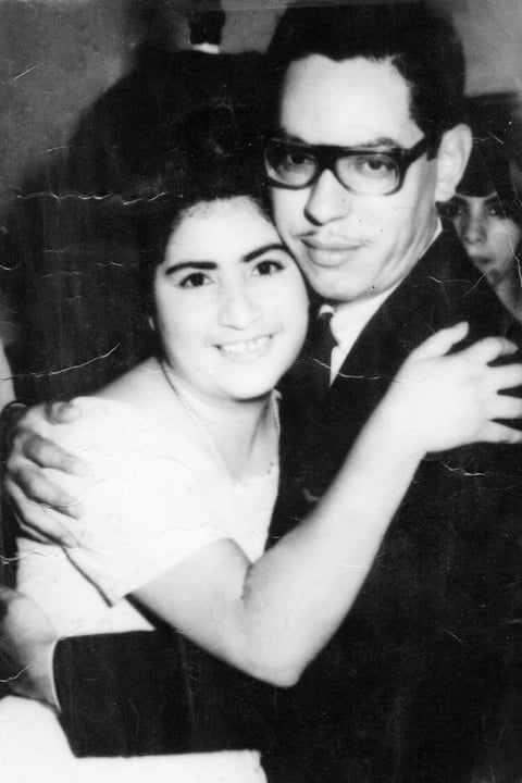 Victoria Esparza Montelongo y Antonio Ruiz Esparza Oviedo cumplen 50 años de casados