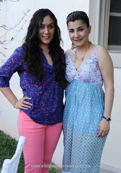 Nadia y Emma.