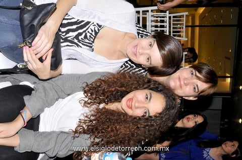 Mayté, María Rosa y Ángeles.
