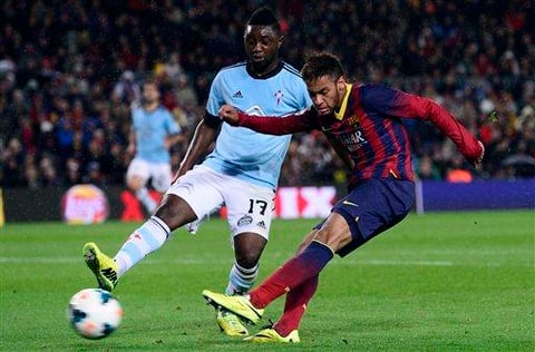 El Barça cobró ventaja con un gol del cuestionado Neymar, quien sólo tuvo que empujar al arco vacío un balón servido por el chileno Alexis Sánchez desde la derecha.