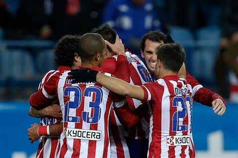 Tras ganar este miércoles en el Vicente Calderón 1-0 al Granada, en partido trabado y defensivo, todo se acomodó para que el "Atleti" se quede en la cima.