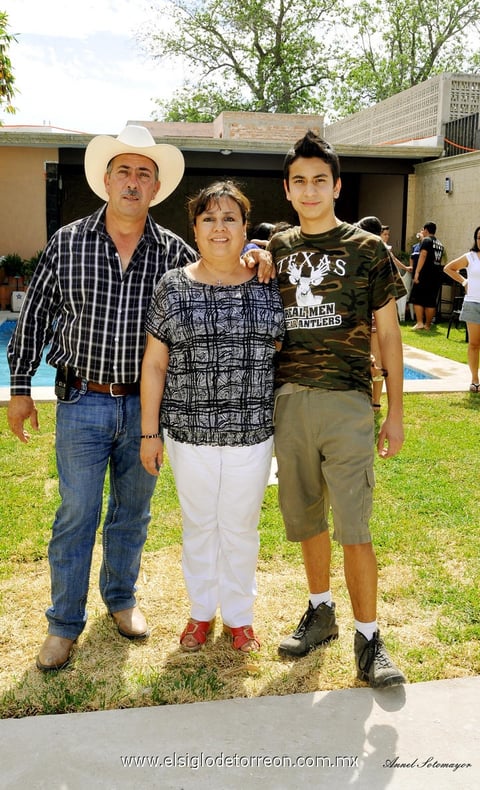 Fernando, Carolina y Luis.