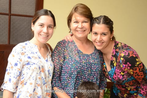 29032014 Maru con Ana Cecy y Maru.
