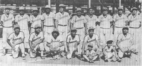 Equipo Laboratorio Diesel Laguna, espectacular máquina de jugar beisbol, el día que le ganaron a Vaqueros 5 Hermanos. Toño Alvarado, el pitcher ganador, los dejó en 5 hits y además bateó de 5-5.