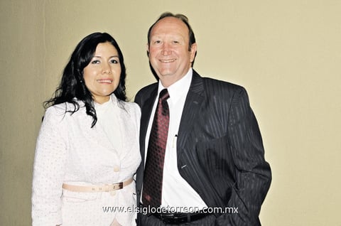 31032014 Fany de Cortez y Benito Cortez.