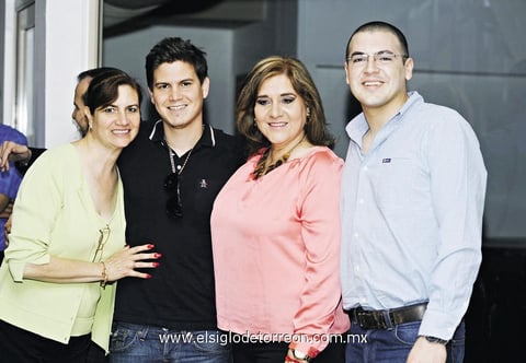 31032014 Eduardo, Lorena y Nadia.