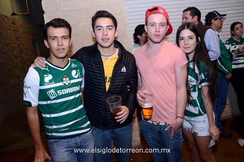 02042014 EN EL TSM.  Jesús, Michel, Diego y Laura.