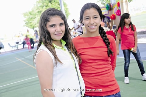 03042014 Regina y Marifer.