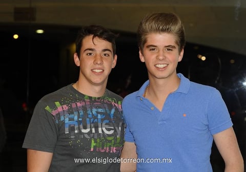 04042014 AMIGOS.  Eduardo y Adrián.