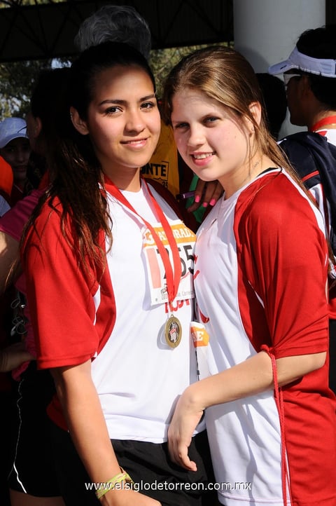 05042014 Daniela y Karina.