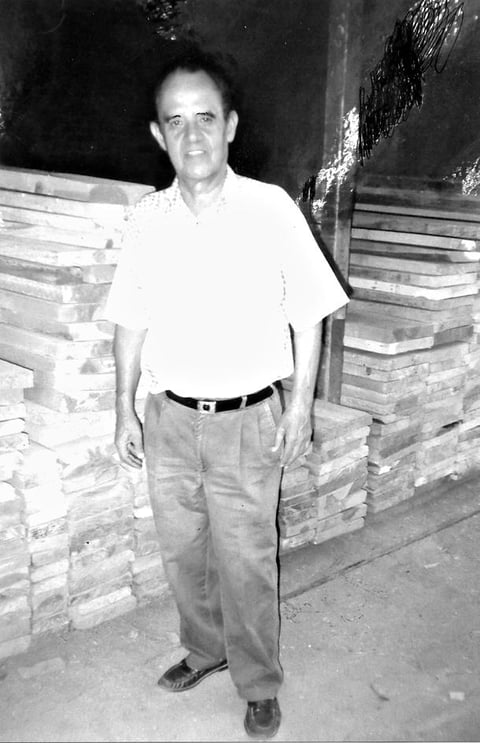 Sr. Fernando Muñoz Olvera, el día de su jubilación en 1999