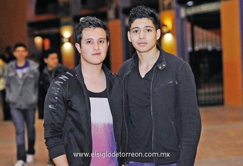 06042014 EN EL COLISEO.  Juan Antonio y Gerardo.