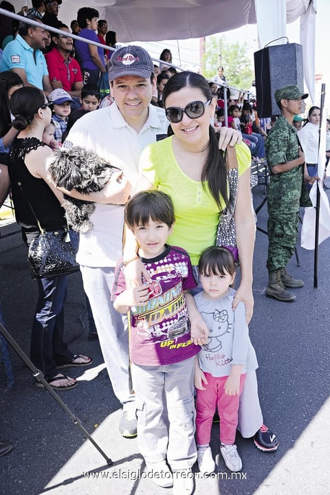 06042014 Jaime, Cynthia, Sara y Jaimito.