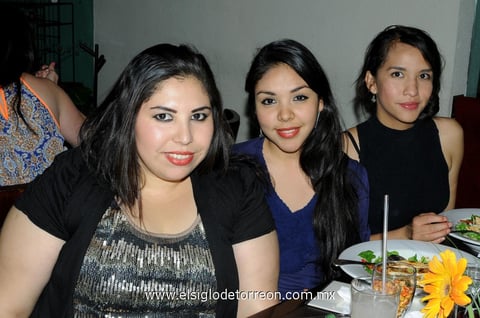 07042014 Estefanía, Ángeles y Karla.