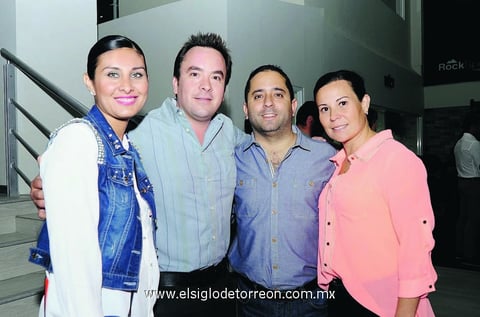 06042014 CONTENTOS.  Liz, Carlos, Elías y Ana.