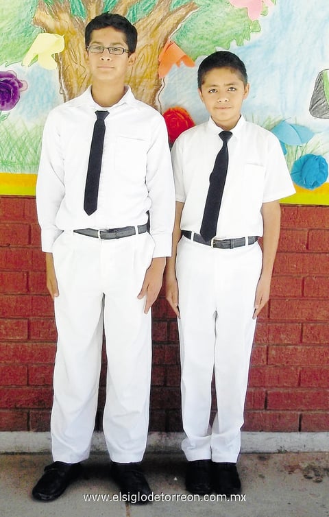 06042014 ALUMNOS DESTACADOS.  Ricardo Gabriel Fernández y Luis Mario Hernández.
