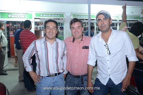 06042014 Roberto, Mauro, Ana, Mauro y Denisse.