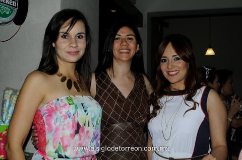 08042014 Ale, Vero y Yumima.