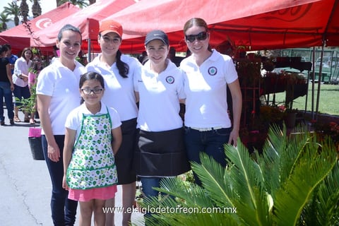 10042014 Maru, Chela, Lupis y Cristy.