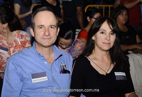 10042014 Luis Ángel y Alejandra.